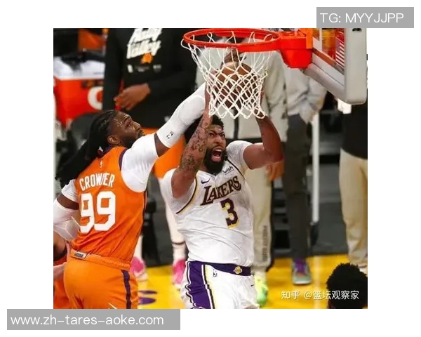 斯帕莱蒂:对球队全体体现很满足;DV9带伤出战体现出了责任感 斯帕莱蒂:对球队全体体现很满足;DV9带伤出战体现出了责任感